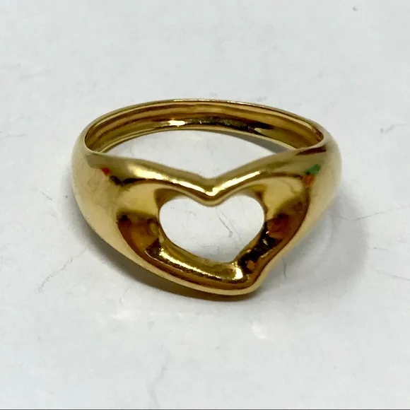 Tiffany & Co Peretti 18k Gold “Open Heart” Ring